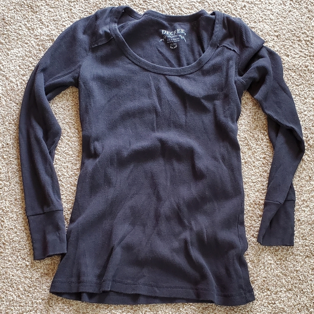 🎈2for$10🎈Decree black thermal shirt